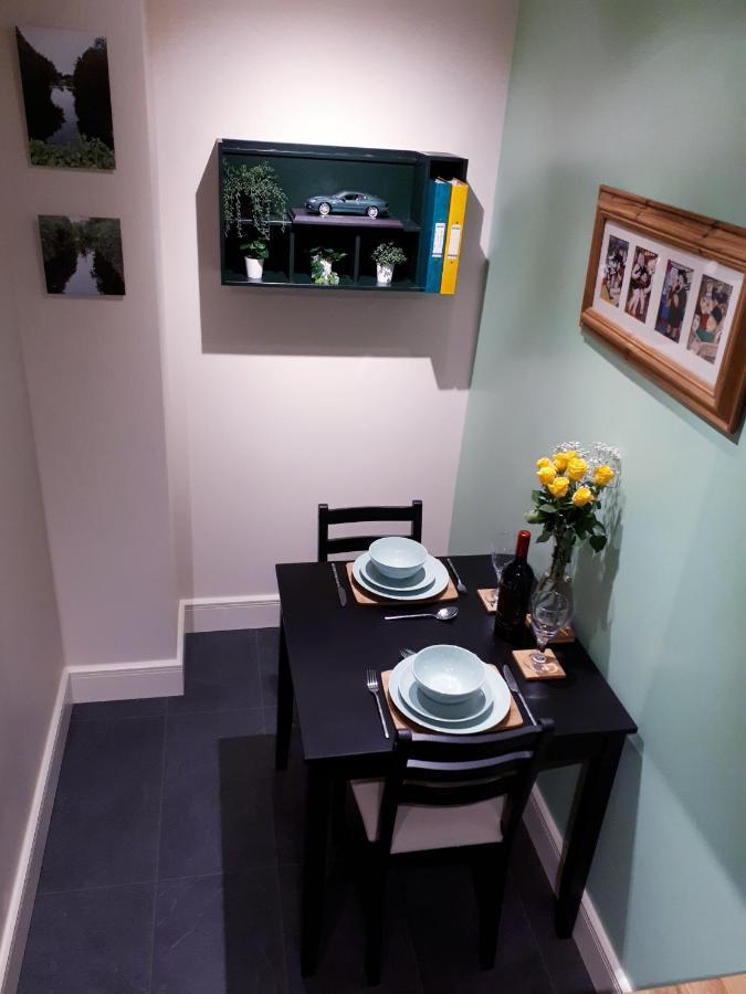 Swift Half Appartement Ballyconnell  Buitenkant foto